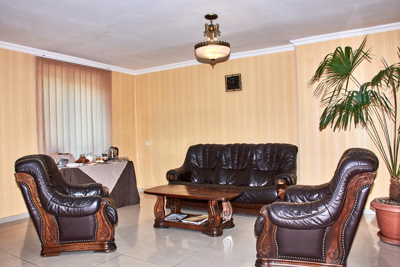 Hotel Georgia Gori Dış mekan fotoğraf